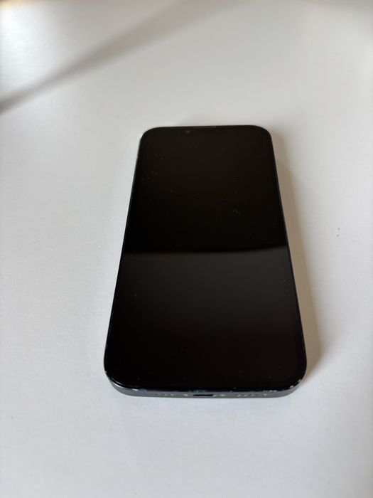 Iphone 13 uszkodzony