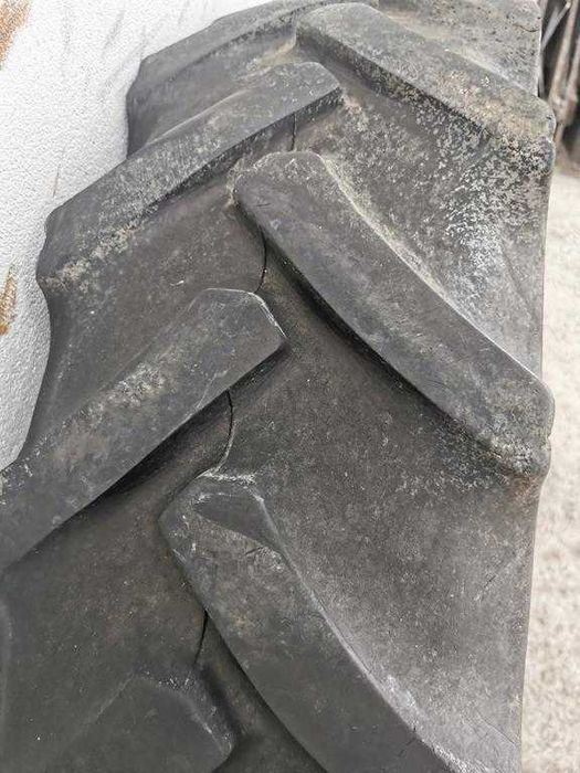 2 Koła rolnicze, wąskie uprawowe 12,4R32