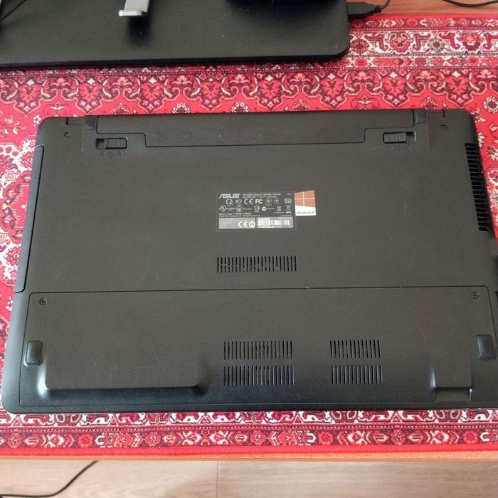 Ноутбук ASUS X550C