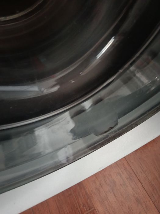 Máquina de Lavar Roupa Indesit Innex 9kg 1200rpm Inverter – A Funcionar