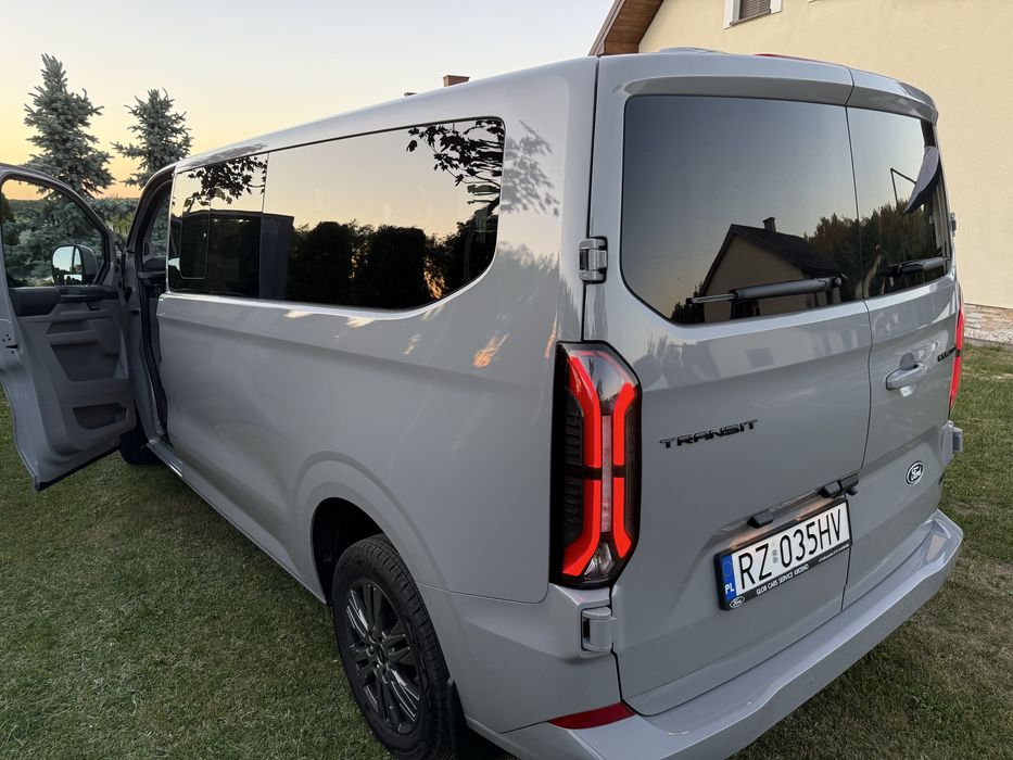 Wynajem  -Nowy Ford Transit Custom 9 - osobowy