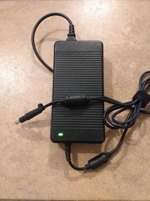 Блок живлення зарядка до ноутбука HP