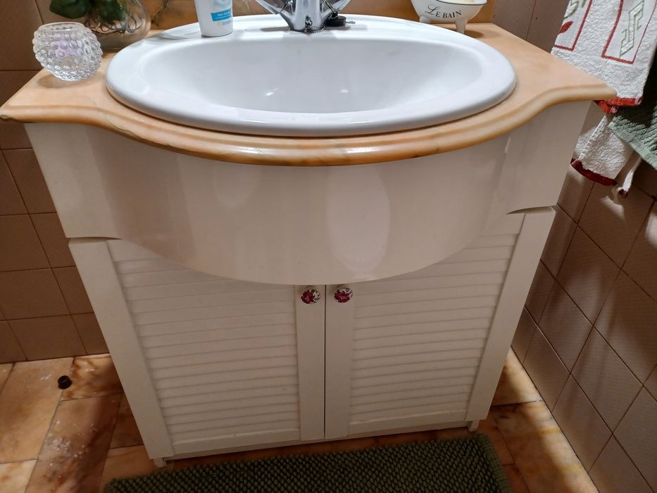 Conjunto de casa de banho "Valadares"