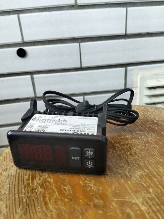 Controlador ako-D14123