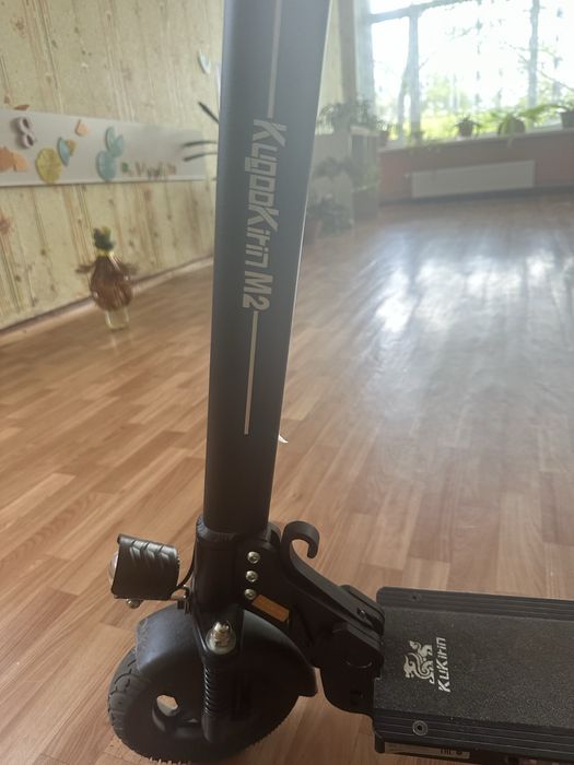 Едектросамокат з сидінням  KugoKirin  M2 / 500 W