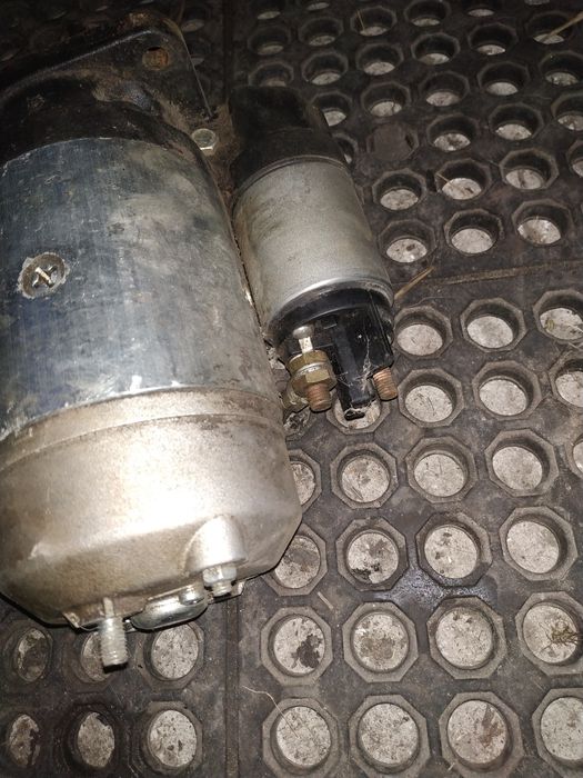 Продам стартер на трактор комбайн авто