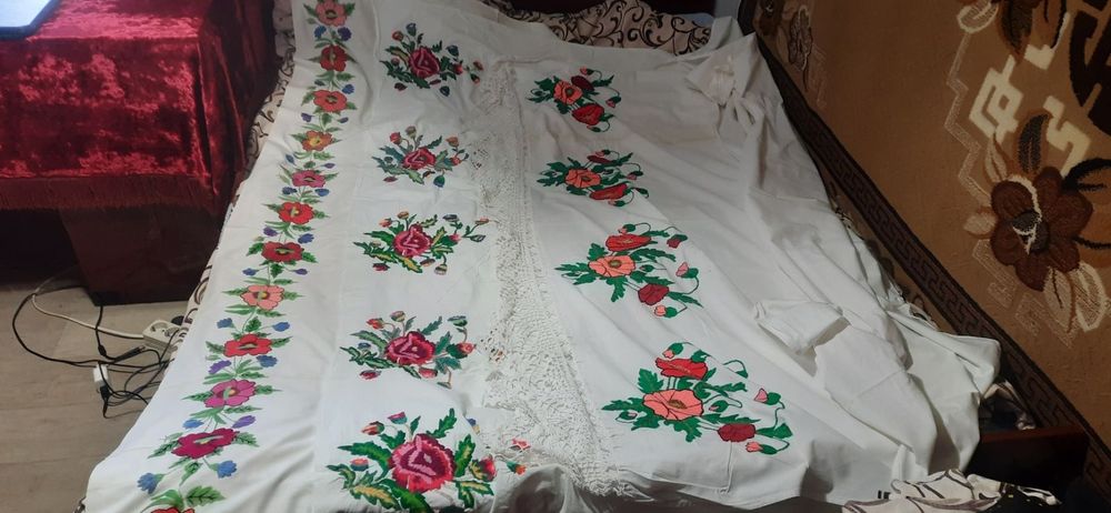 Українські рушники/покривала/сорочка