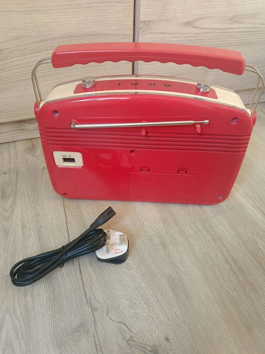 Radio retro Akai