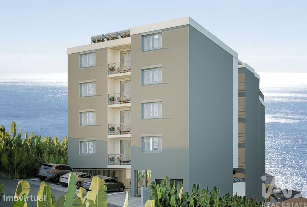 Apartamento T1 em Câmara de Lobos de 74,00 m2