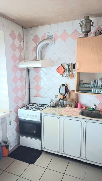 Дарницька пл, Новаторів 4, ж/ д Дарниця