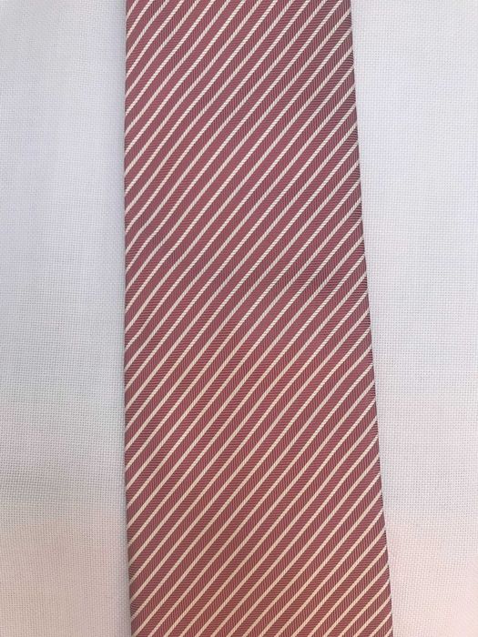 Gravatas em excelente estado