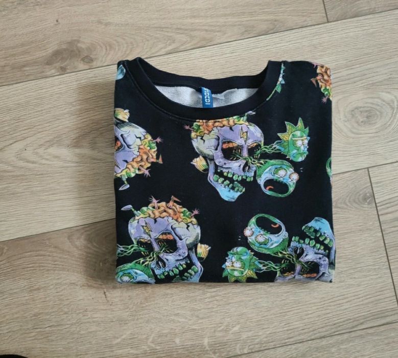 Bluza oversize z aplikacją czaszek