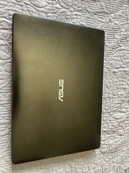 Notebook Asus com excelente saude