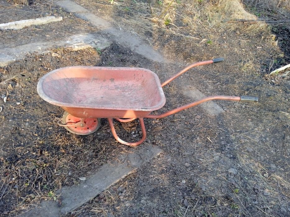 Тачка строительная