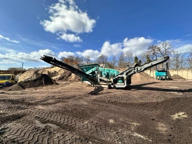 Przesiewacz powerscreen Warrior 800