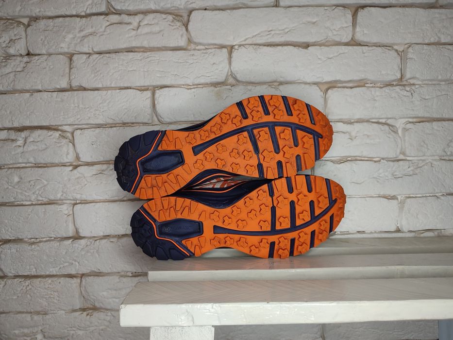 Karrimor trail running tempo 4 кросівки чоловічі оригінальні Англія 28