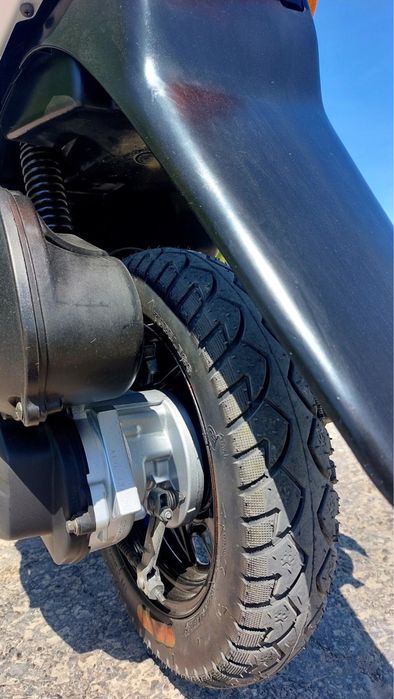Suzuki lets 2 з Японії