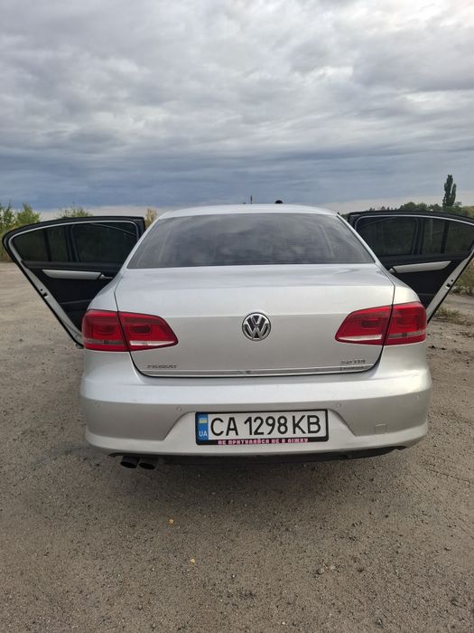 продається Volkswagen passat B7
