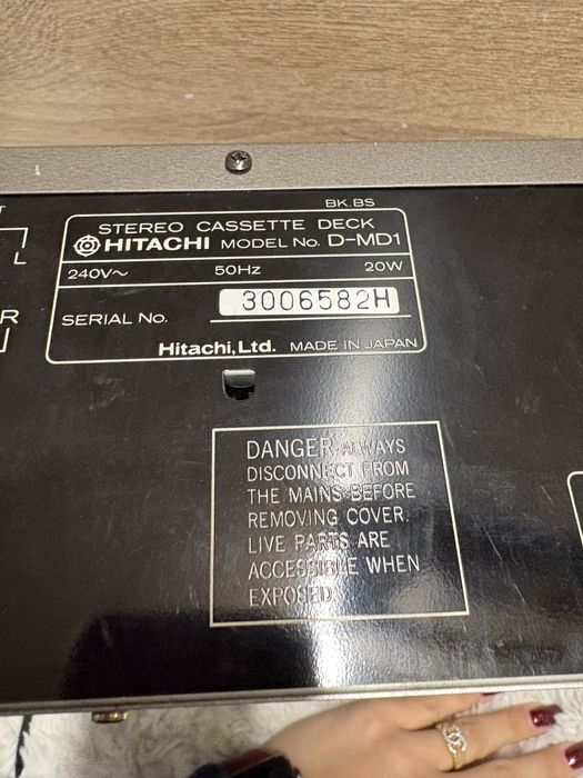 Hitachi D-MD1 to magnetofon