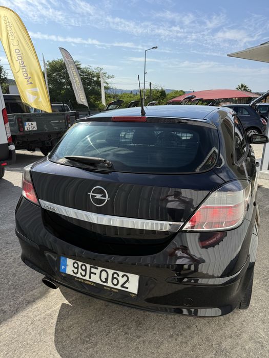 Opel Astra 1.9 GTC