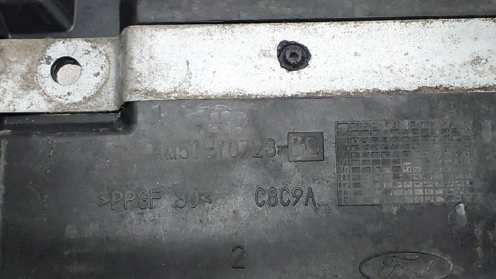 Base / caixa da bateria FORD C-Max (DM2)