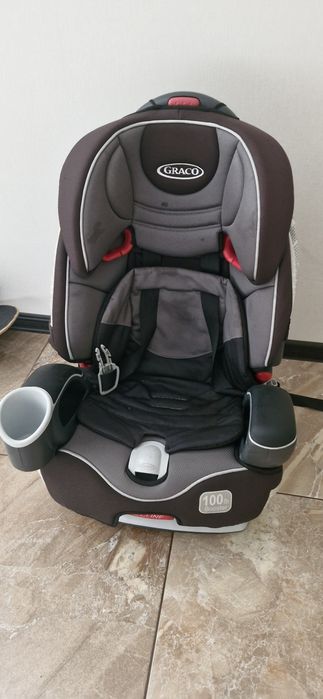 Дитяче авто крісло Graco