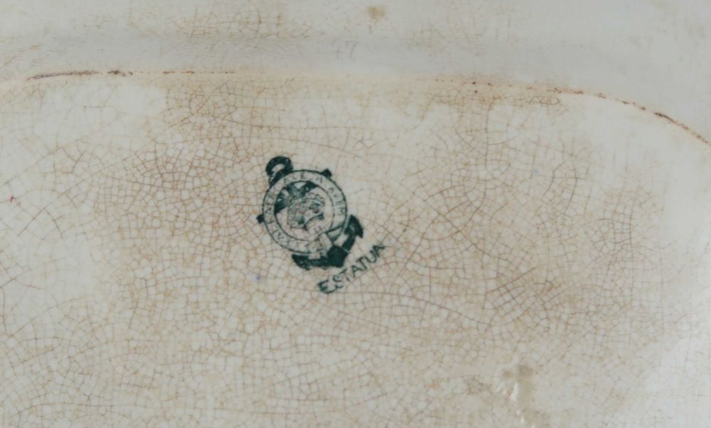 Travessa Oitavada Real Fabrica Sacavém Estatua