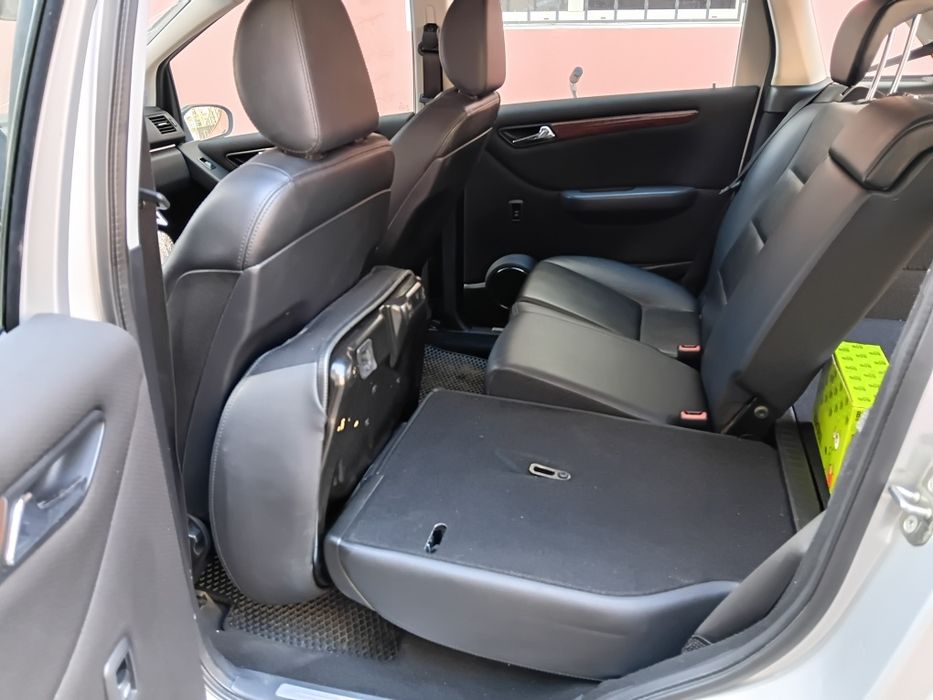 Аренда с выкупом  Mercedes-Benz  B180 CDI
