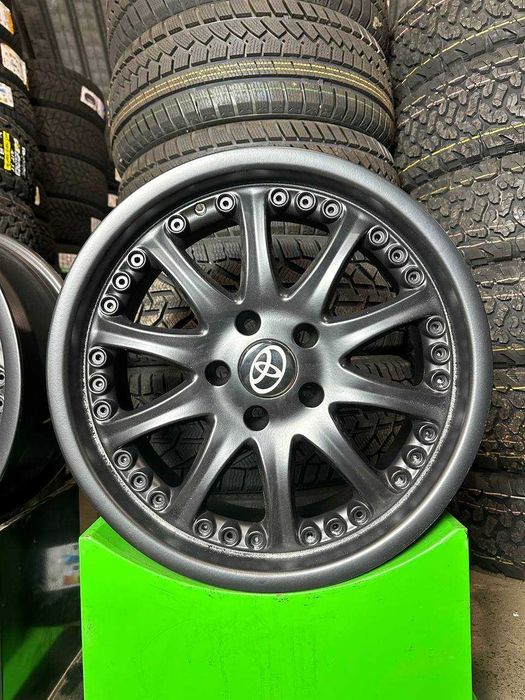 Диски 5x114.3 R18 8J ET35 KR32 | Стильні легкосплавні диски