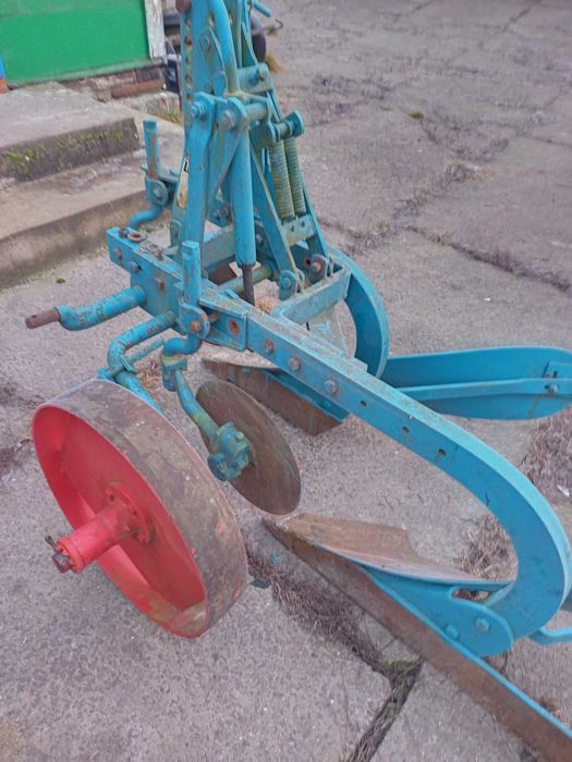 Плуг двокорпусний Fiskars такий як lemken,kverneland,overum