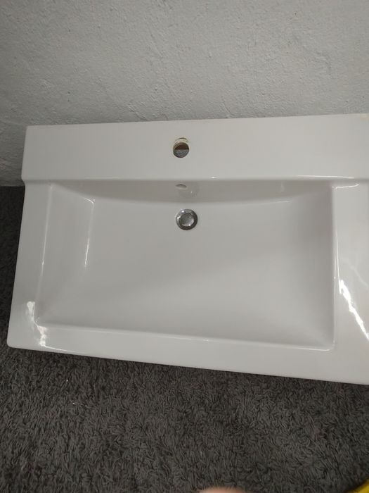 Lavatório/Pia de Casa de Banho 80x55 cm – Excelente Estado