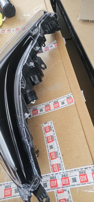 Toyota Corolla E21 lift lampa reflektor Full led lewa przód przednia 81150-02X10 igła EU OE