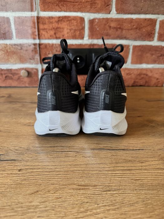 czarne buty sportowe Nike Air Zoom Pegasus