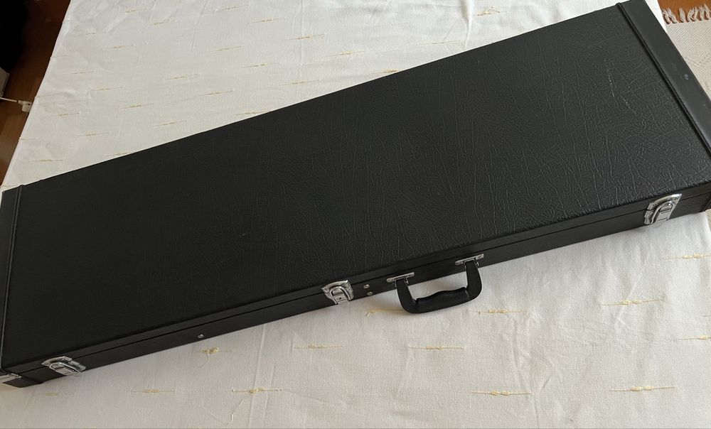 Baixo elétrico Ibanez Gio Soundgear de 5 cordas