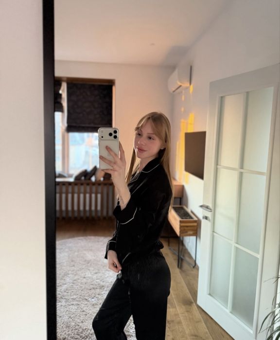 Чорна піжама Victoria’s Secret