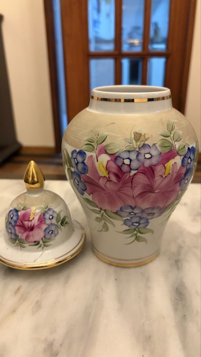 Jarra/Pote em porcelana pintada à mão
