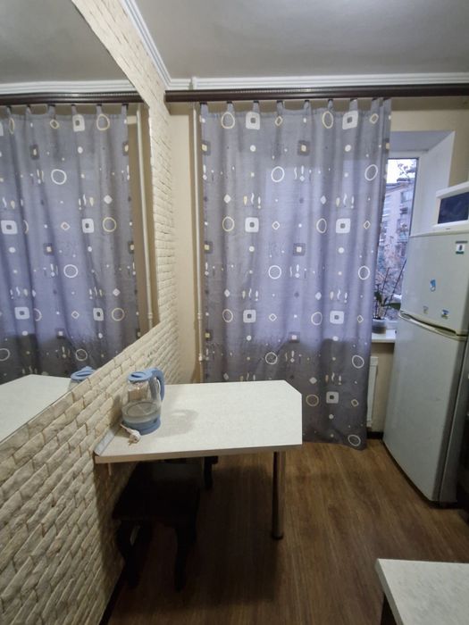 2-кімн. квартира, Новокодацький район, Червоний камінь