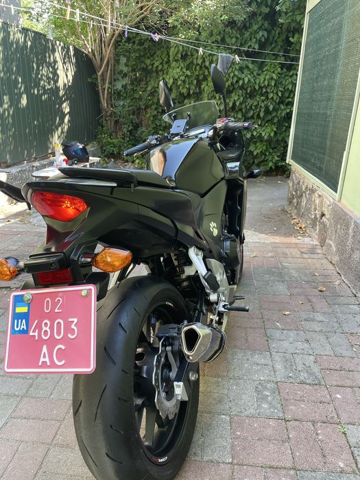 Продам honda Cbr 400r