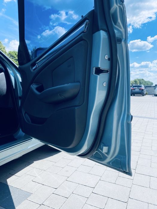 BMW 3 Series 2002 VIN WBAAY71070FZ49415 фото оголошення 20 з 23