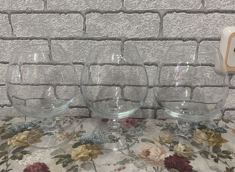 Бокалы разные, шоты