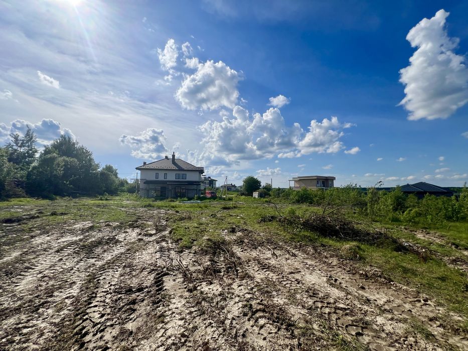 Земельна ділянка під житлову забудову 7 соток передмістя Львів