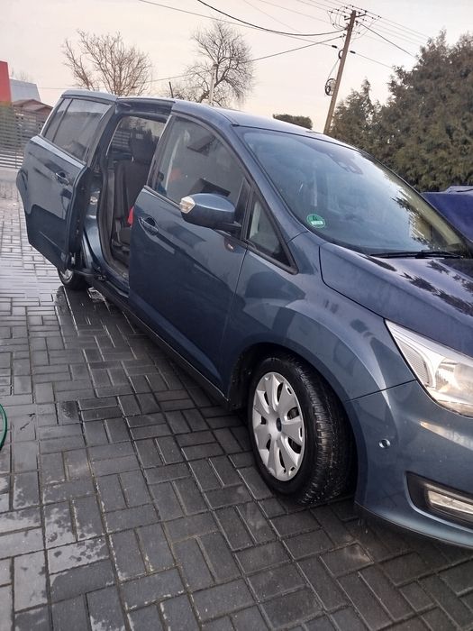 Ford grand c-max siedmioosobowy