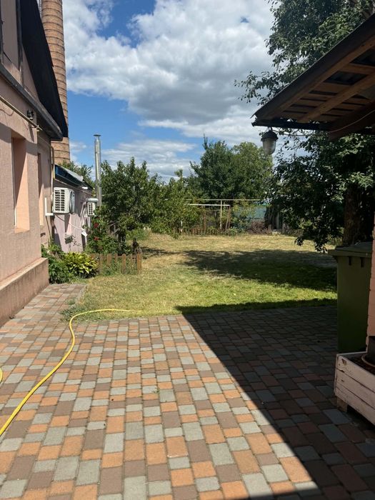 Продам частину будинку Казбет