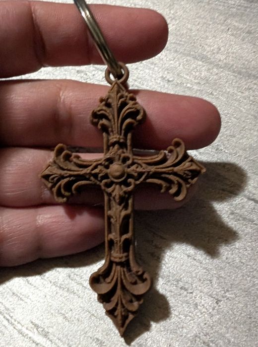 Pendente cruz gótico para chaveiro