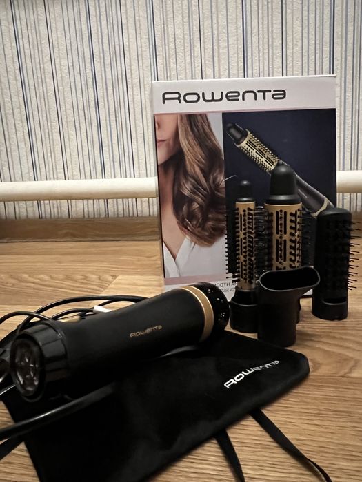 Продам фен-щітку Rowenta CF6330F0 в оригінальній коробці (повний комплект)