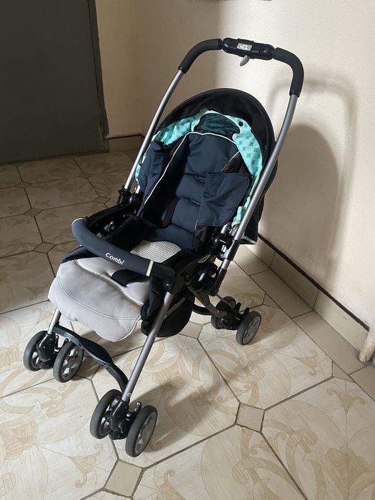 Прогулочная коляска Combi