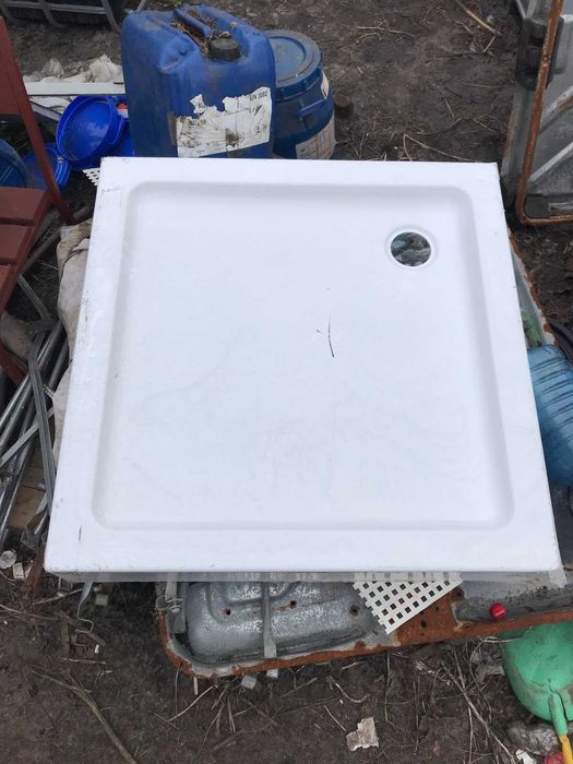 Продам поддон акриловый для душу