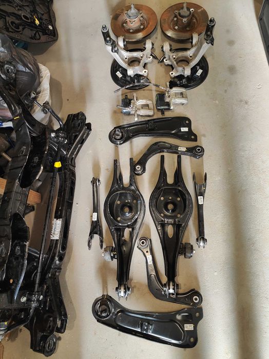 Kia niro 2  скло лівої передньої дверки