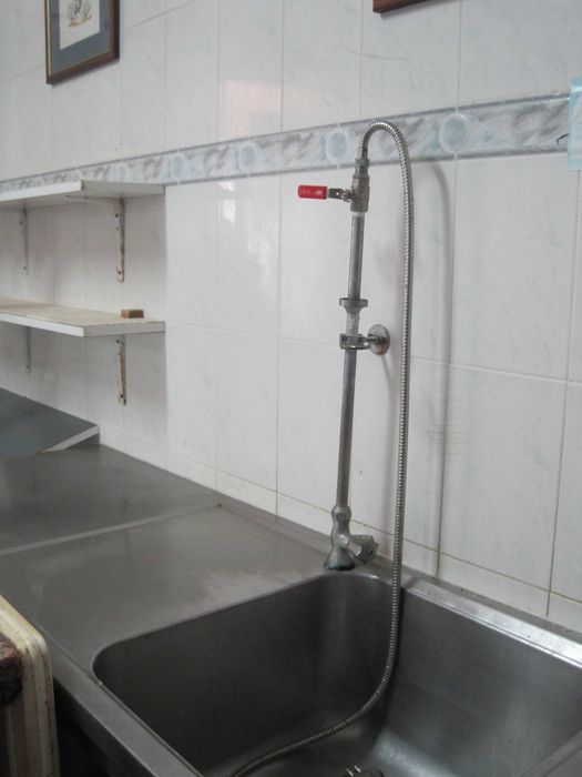 Estante de Inox com lava loiça