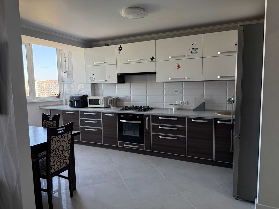 3к в новобудові з ремонтом, опалення автономне